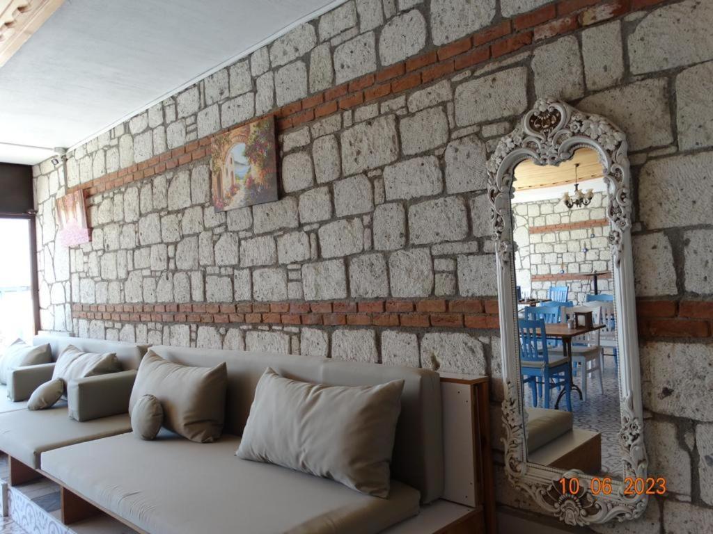 Surya Butik Hotel Alacati Exterior foto